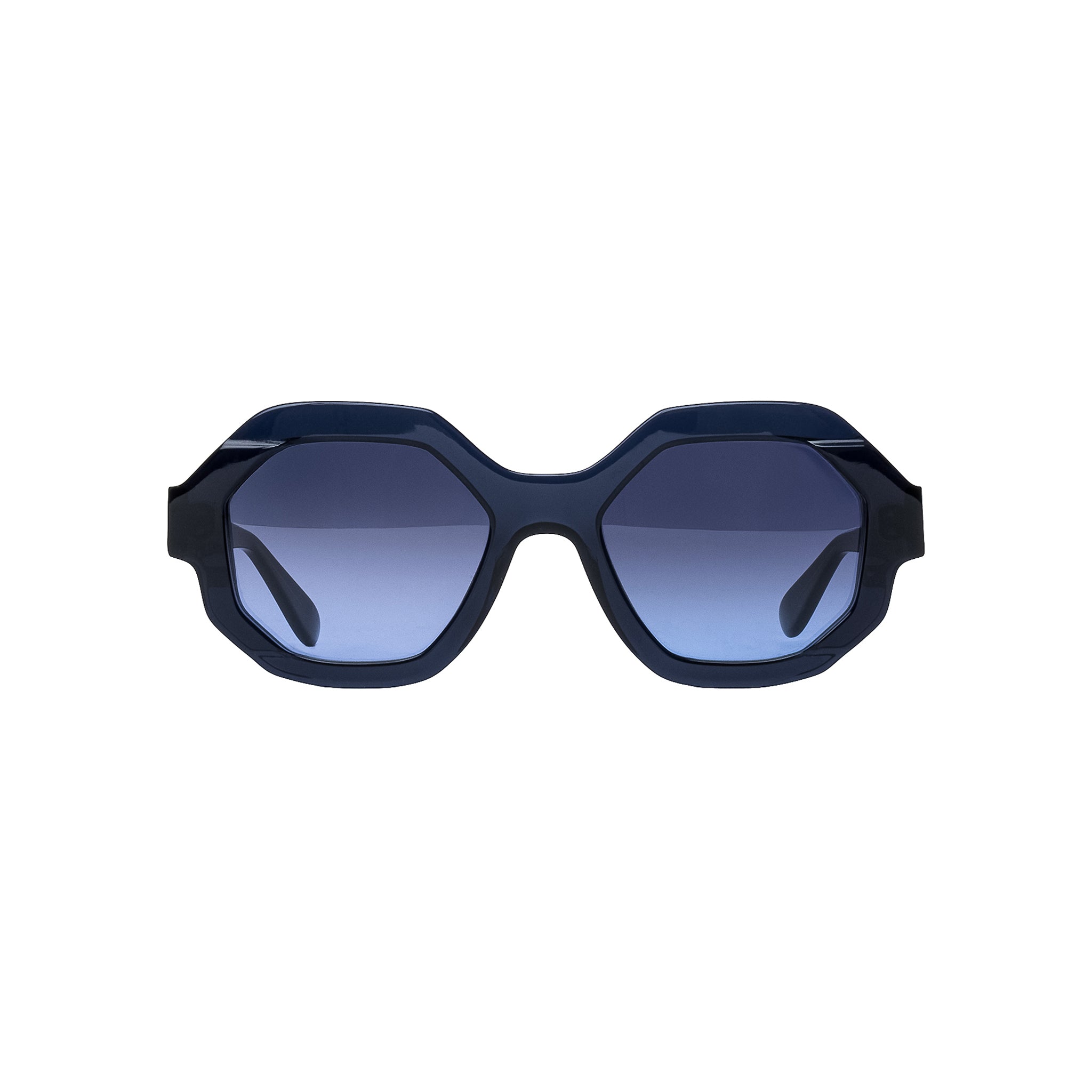 Emmanuelle Khanh | 7010 | 688